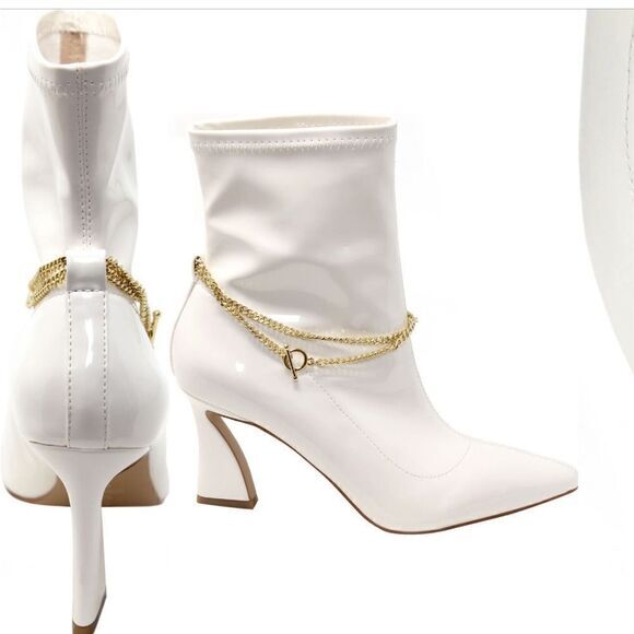 Chain ‎ Pointed Toe Bootie - Picture 4 of 16